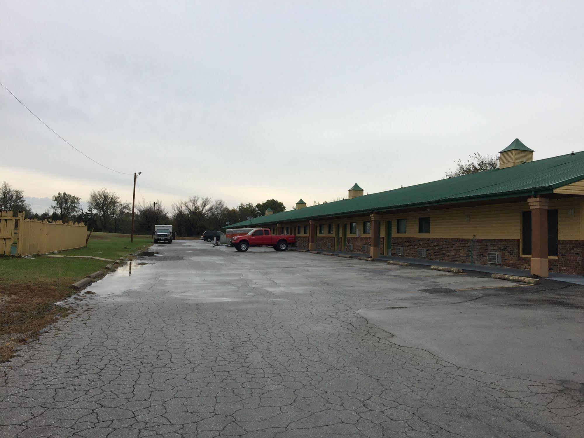 Kansas Inn Independence Екстериор снимка