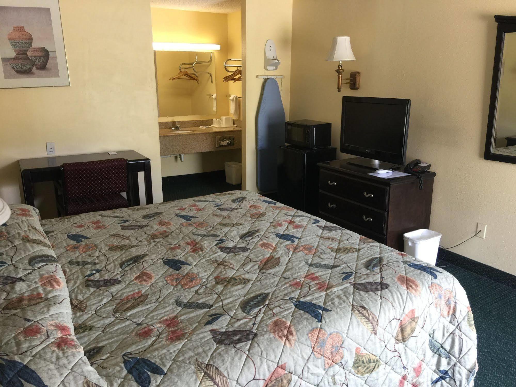 Kansas Inn Independence Екстериор снимка